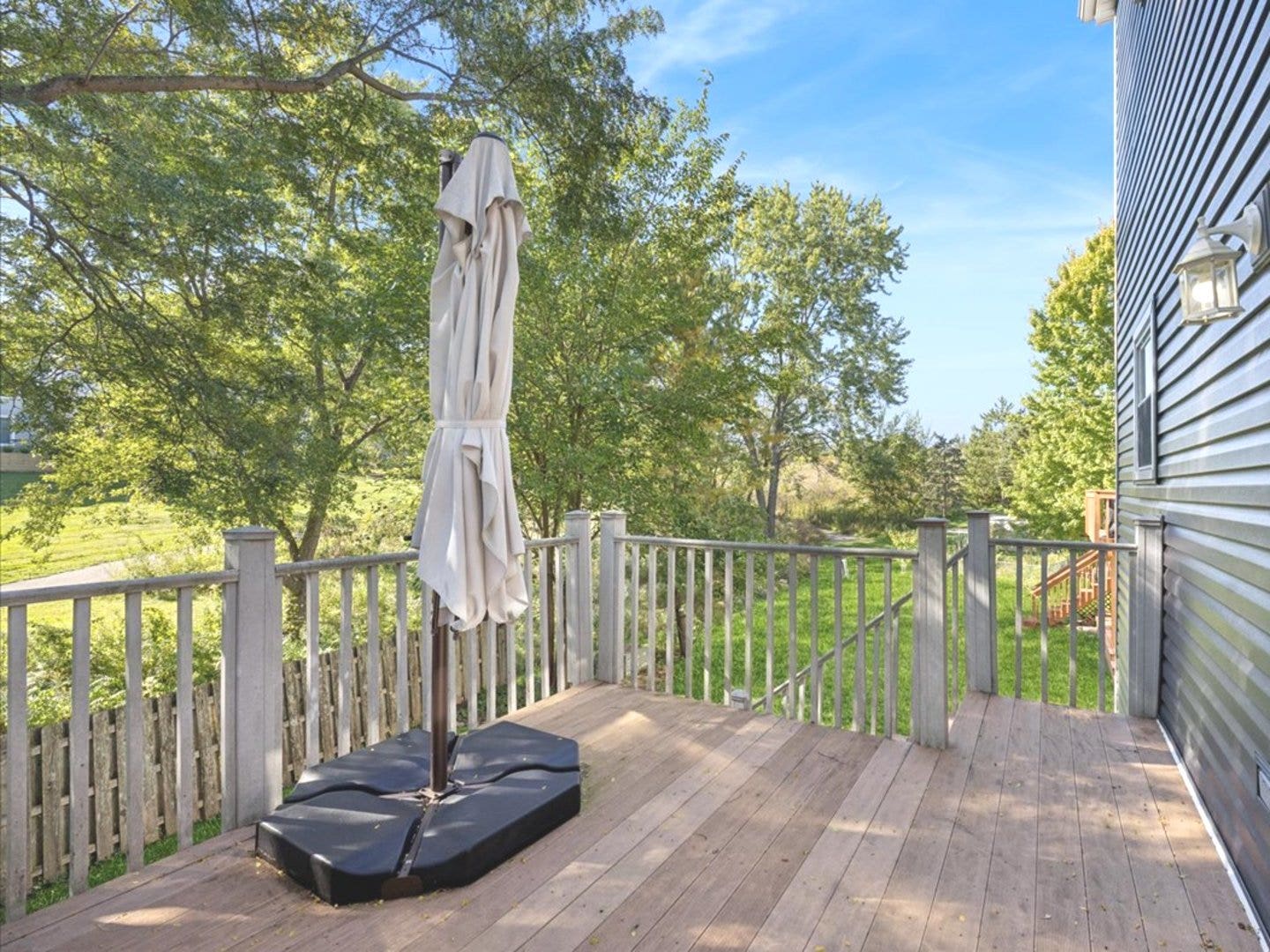 1949 Barnhill Drive, Mundelein, IL 60060