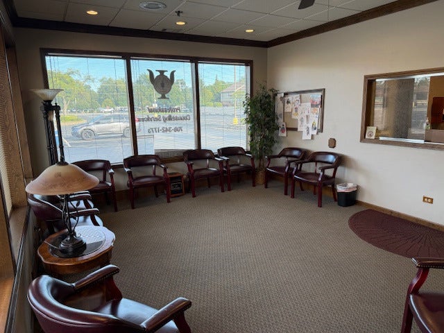 17732 Oak Park Avenue, #AB, Tinley Park, IL 60477 17732 Oak Park Avenue, #AB, Tinley Park, IL 60477