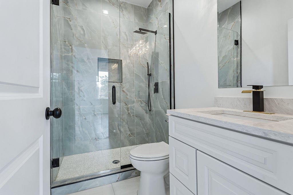 4623 S Prairie Avenue, Chicago, IL 60653 4623 S Prairie Avenue, Chicago, IL 60653