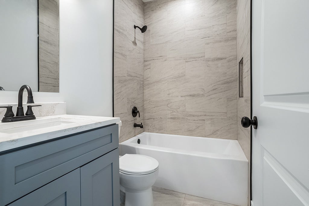 4623 S Prairie Avenue, Chicago, IL 60653 4623 S Prairie Avenue, Chicago, IL 60653