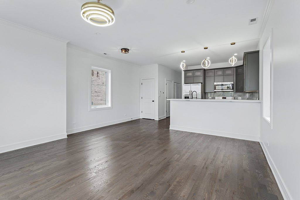 4623 S Prairie Avenue, Chicago, IL 60653 4623 S Prairie Avenue, Chicago, IL 60653