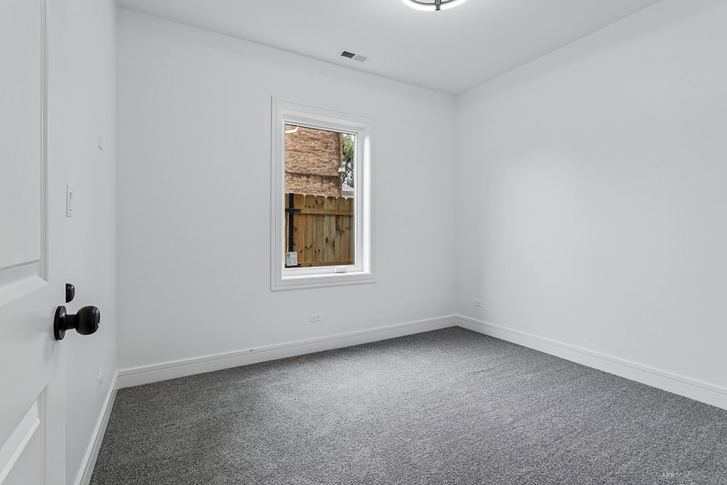 4623 S Prairie Avenue, Chicago, IL 60653 4623 S Prairie Avenue, Chicago, IL 60653