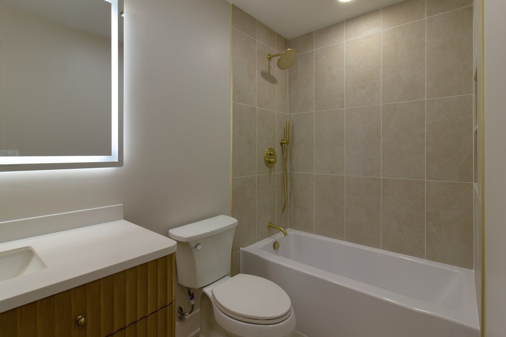 3524 Saratoga Avenue, Downers Grove, IL 60515 3524 Saratoga Avenue, Downers Grove, IL 60515