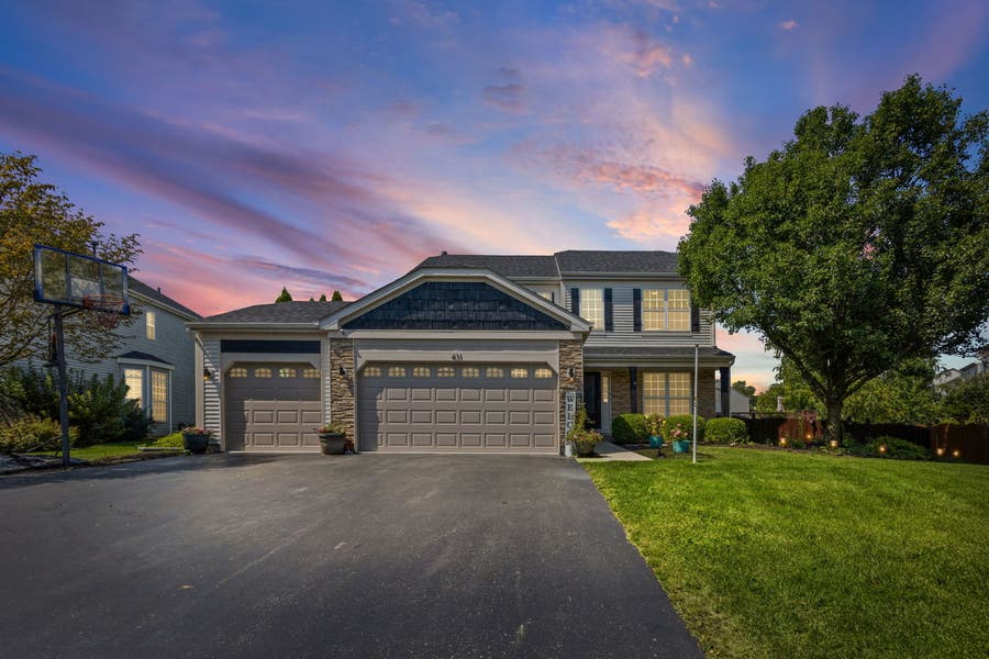 Property photo for 431 Cardinal Lane, Bolingbrook, IL