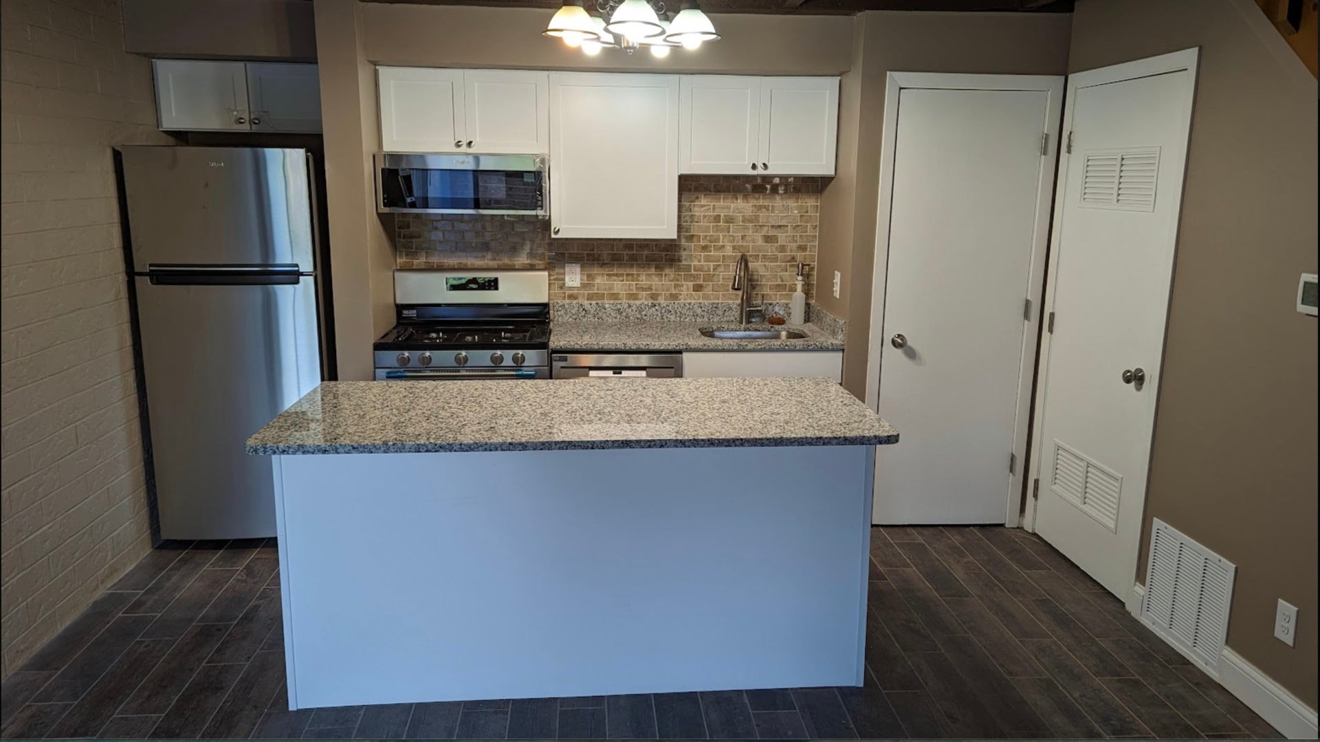 503 Kenneth Circle, #503, Elgin, IL 60120 503 Kenneth Circle, #503, Elgin, IL 60120