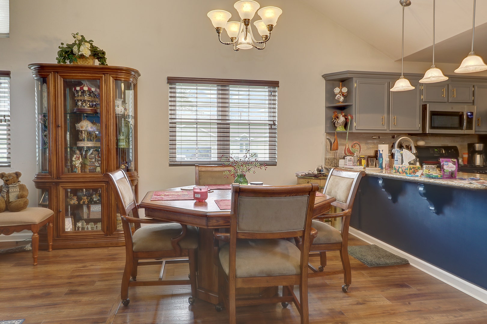 4330 River Glen Drive, Joliet, IL 60431 4330 River Glen Drive, Joliet, IL 60431