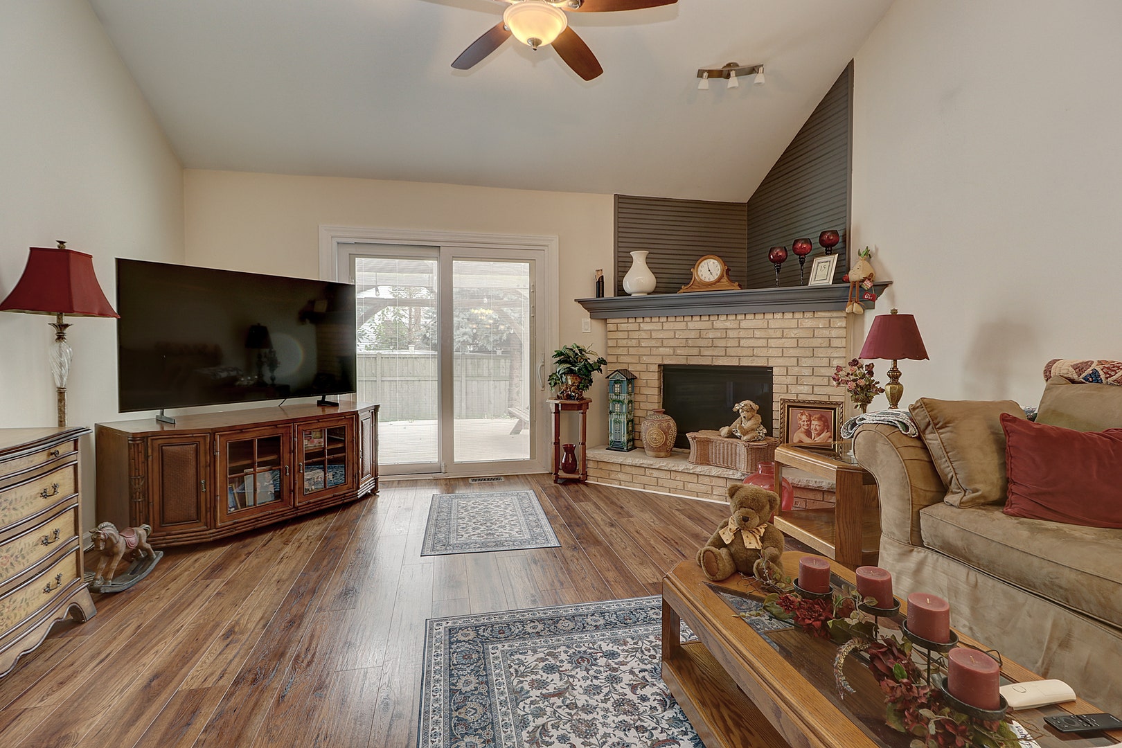 4330 River Glen Drive, Joliet, IL 60431 4330 River Glen Drive, Joliet, IL 60431
