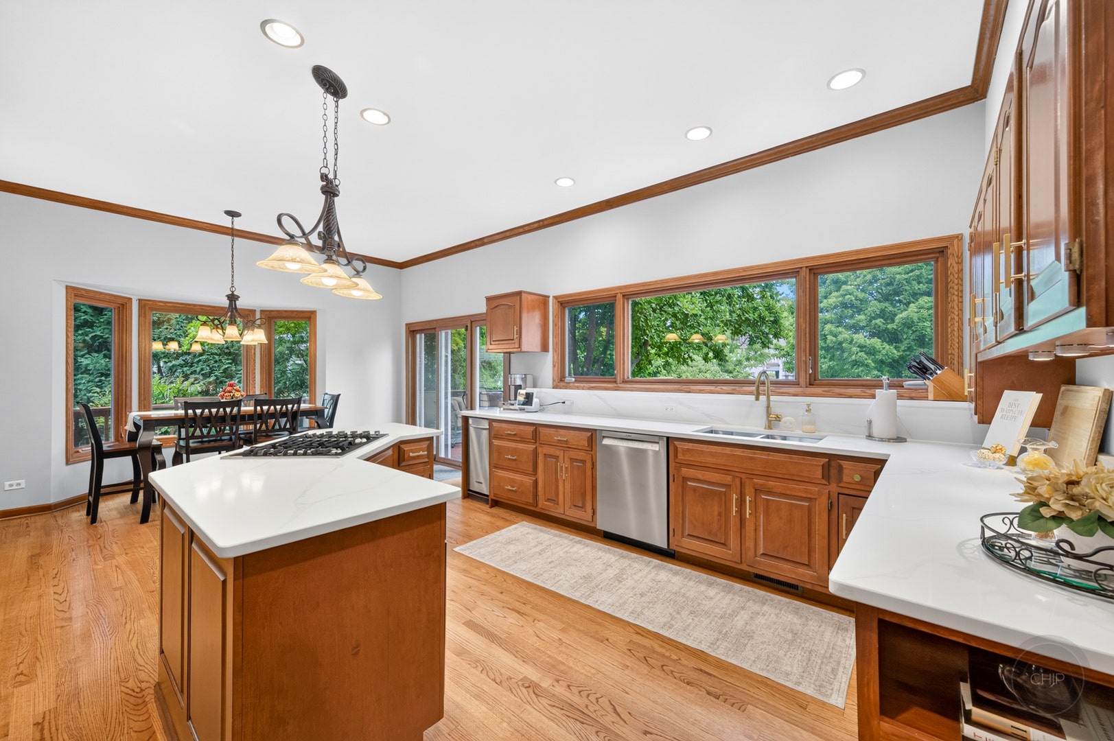 4020 White Eagle Drive, Naperville, IL 60564