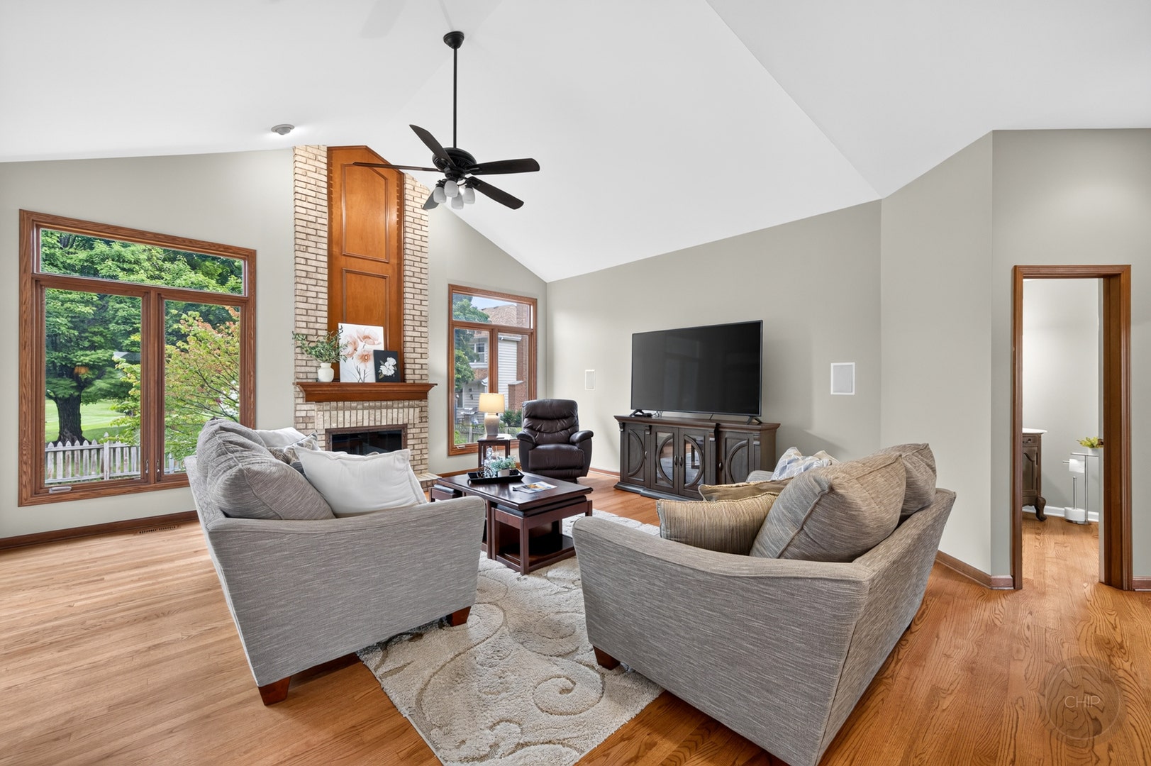 4020 White Eagle Drive, Naperville, IL 60564