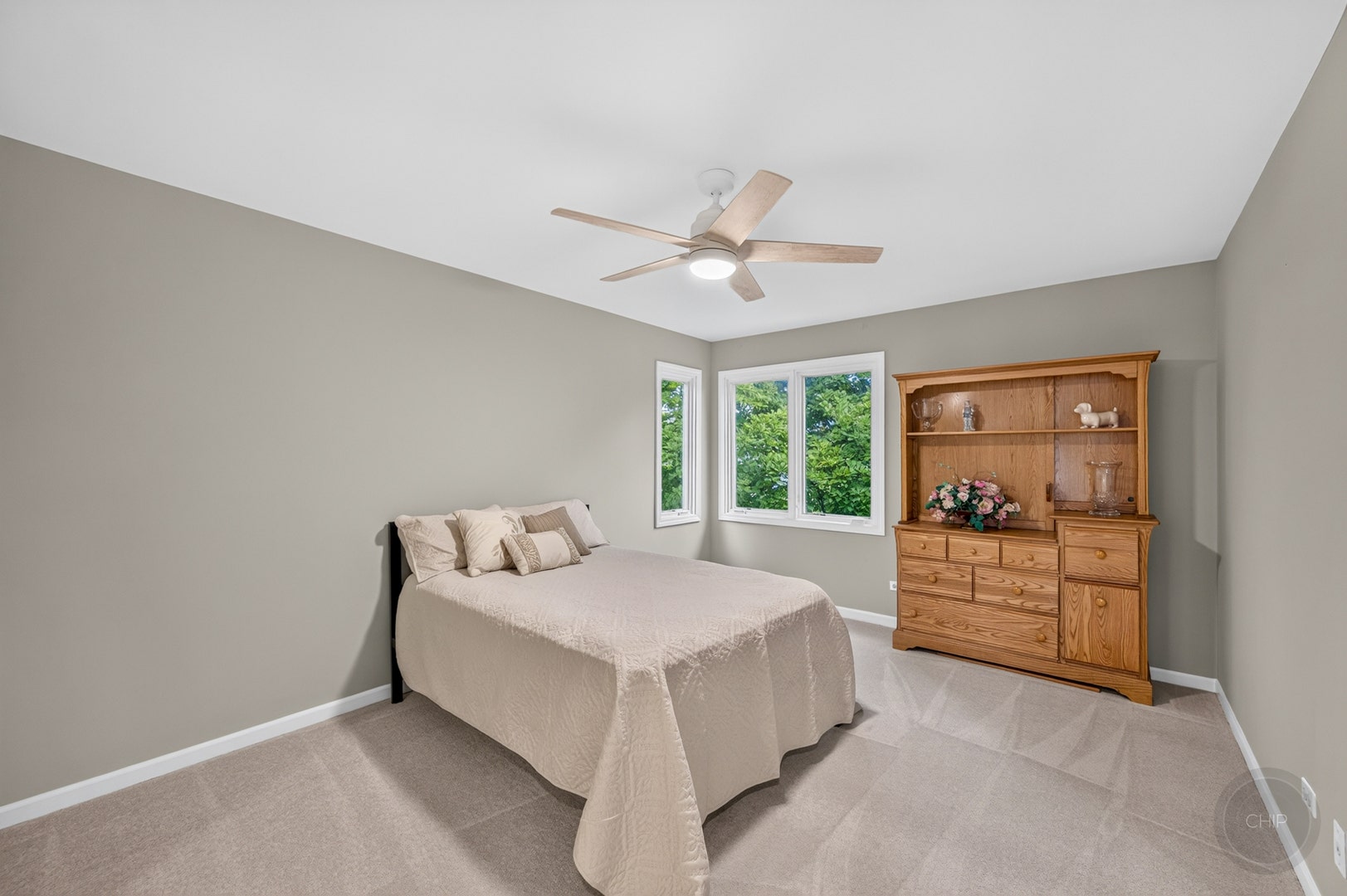 4020 White Eagle Drive, Naperville, IL 60564