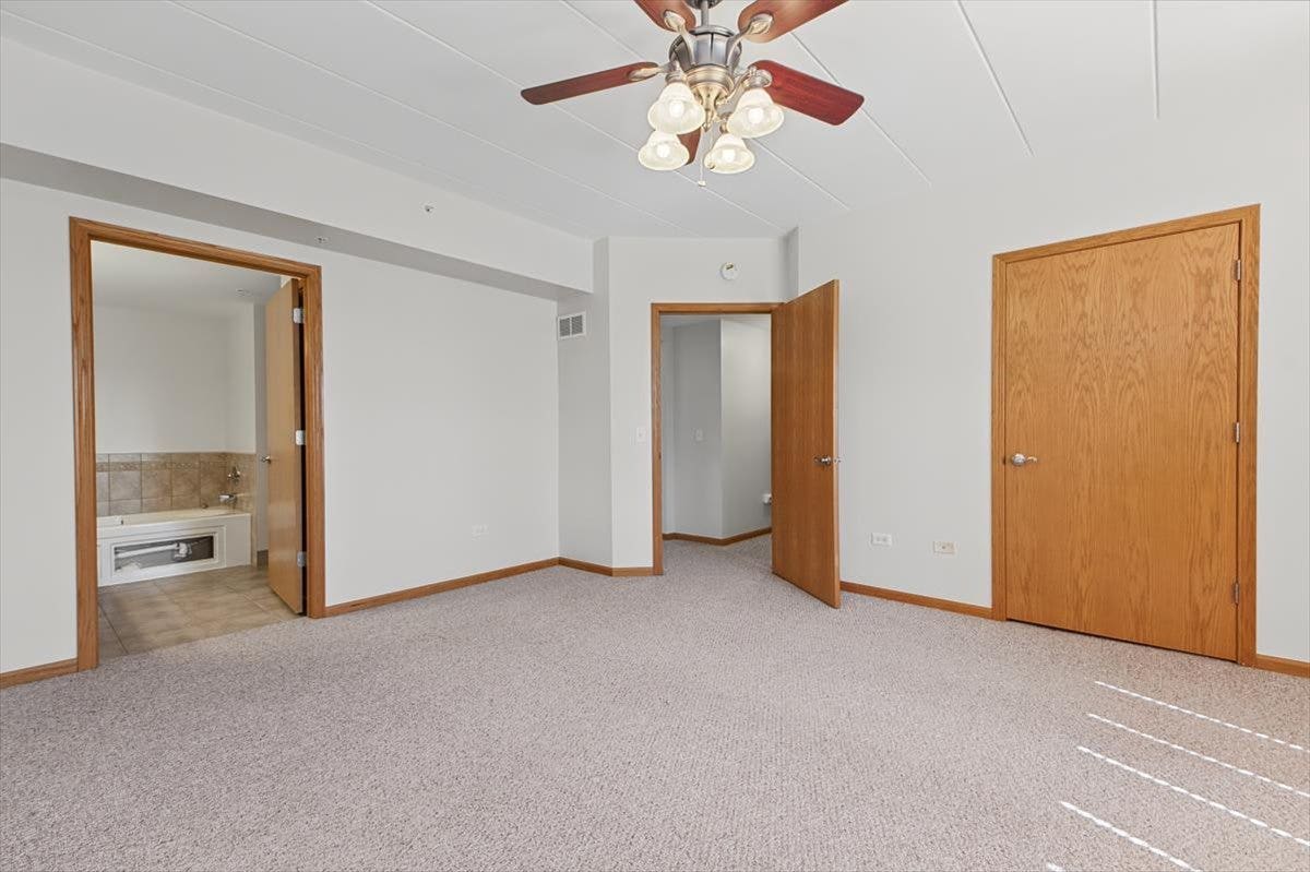 11131 Waters Edge Drive, #1B, Orland Park, IL 60467