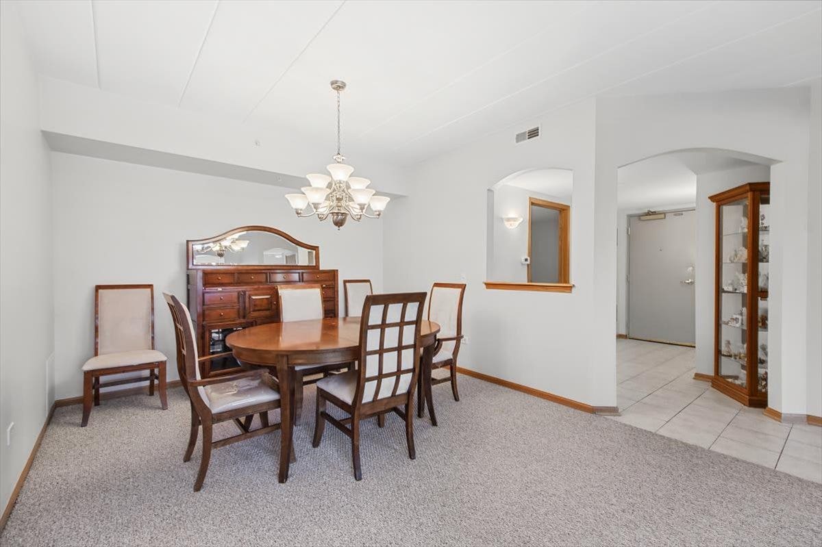 11131 Waters Edge Drive, #1B, Orland Park, IL 60467