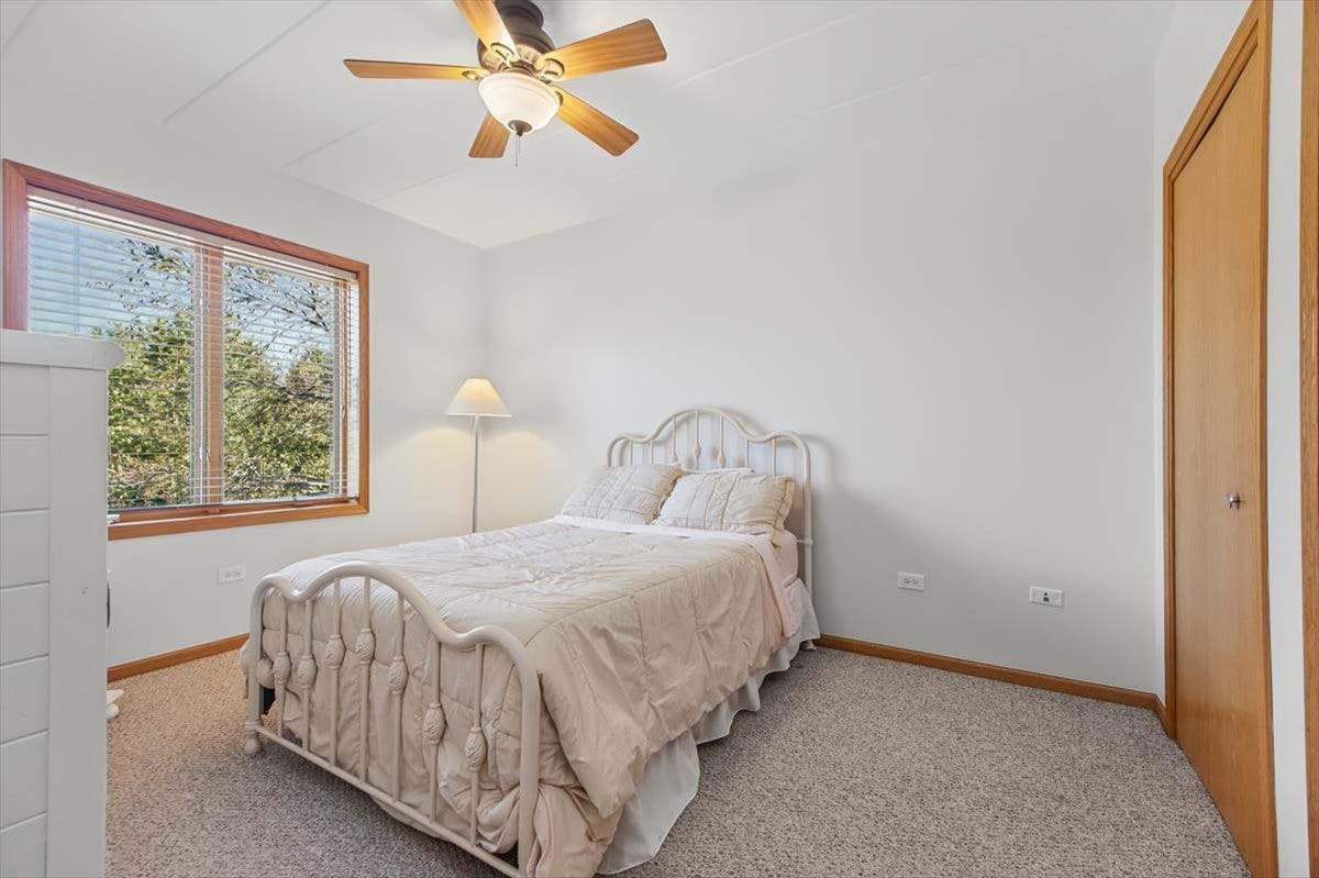 11131 Waters Edge Drive, #1B, Orland Park, IL 60467
