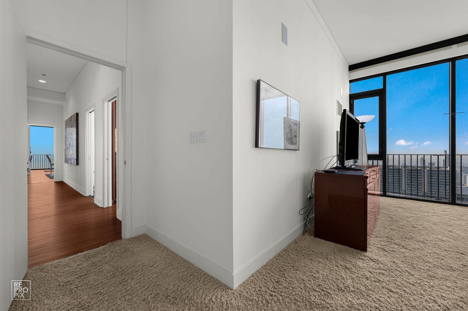 225 N Columbus Drive, #8006, Chicago, IL 60601 225 N Columbus Drive, #8006, Chicago, IL 60601