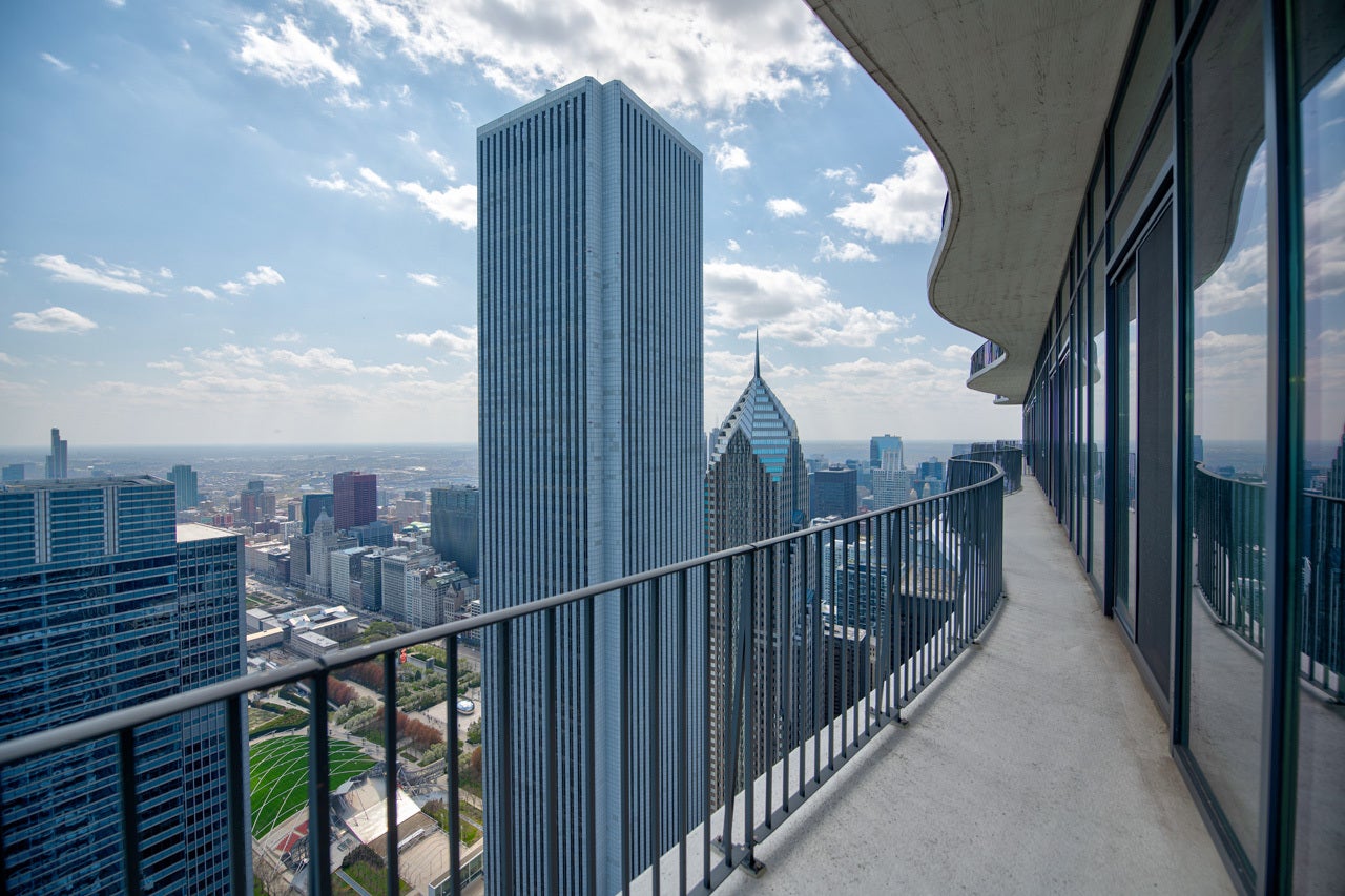 225 N Columbus Drive, #8006, Chicago, IL 60601 225 N Columbus Drive, #8006, Chicago, IL 60601