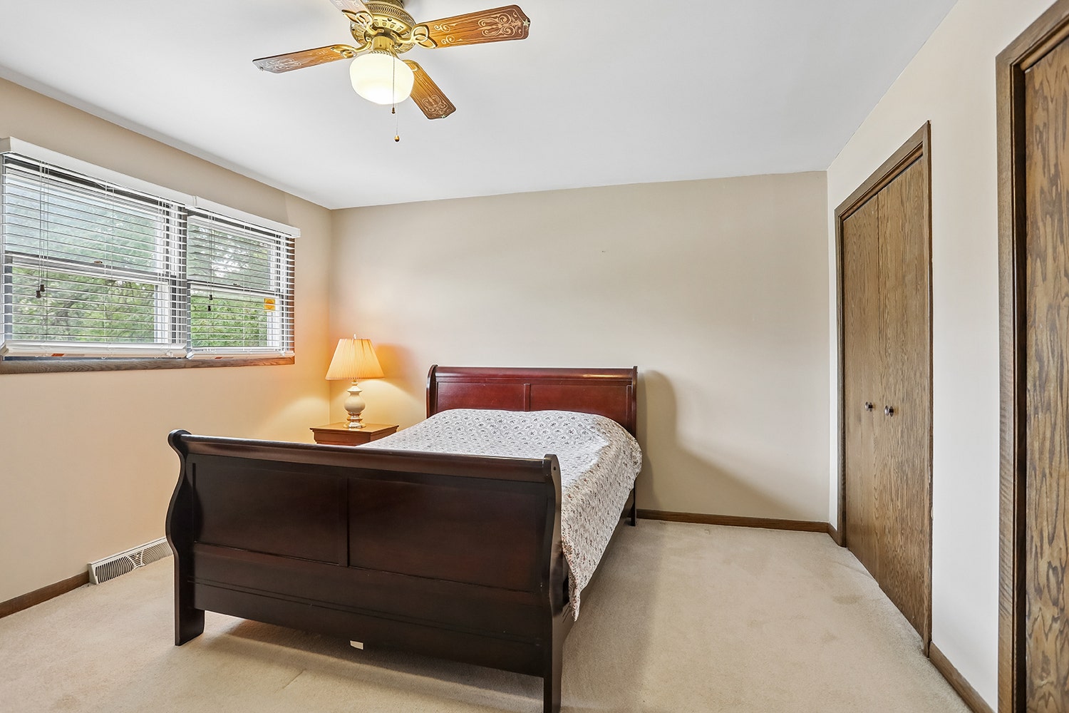 12123 Lake View Drive, Orland Park, IL 60467