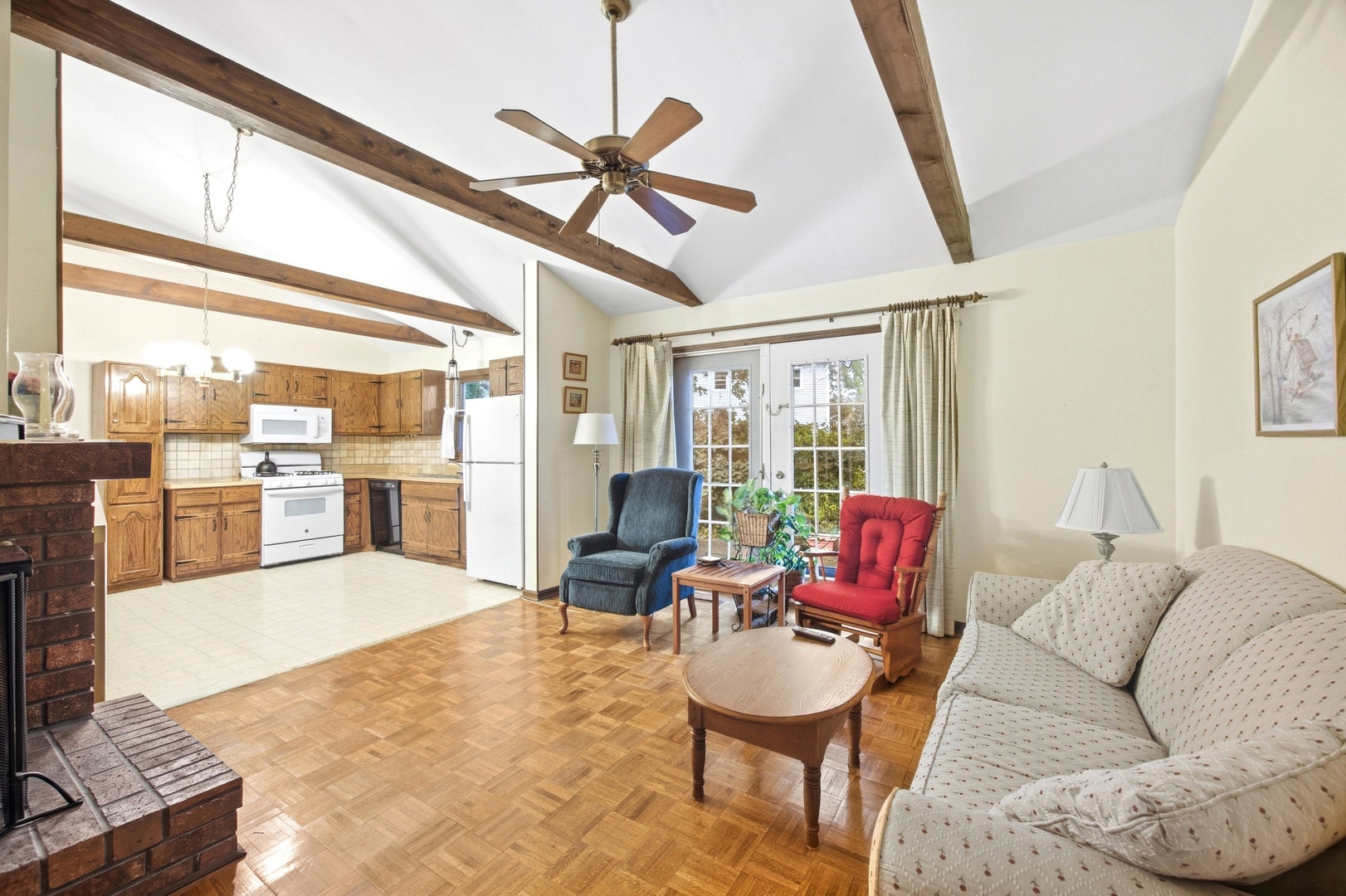 1300 N Lyle Avenue, Elgin, IL 60123 1300 N Lyle Avenue, Elgin, IL 60123