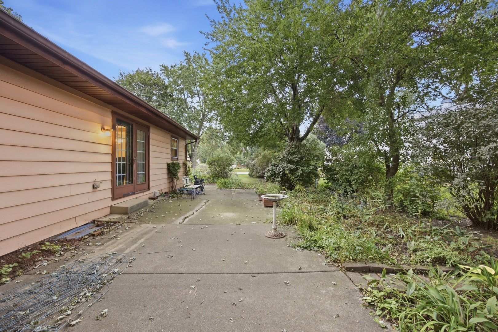 1300 N Lyle Avenue, Elgin, IL 60123 1300 N Lyle Avenue, Elgin, IL 60123