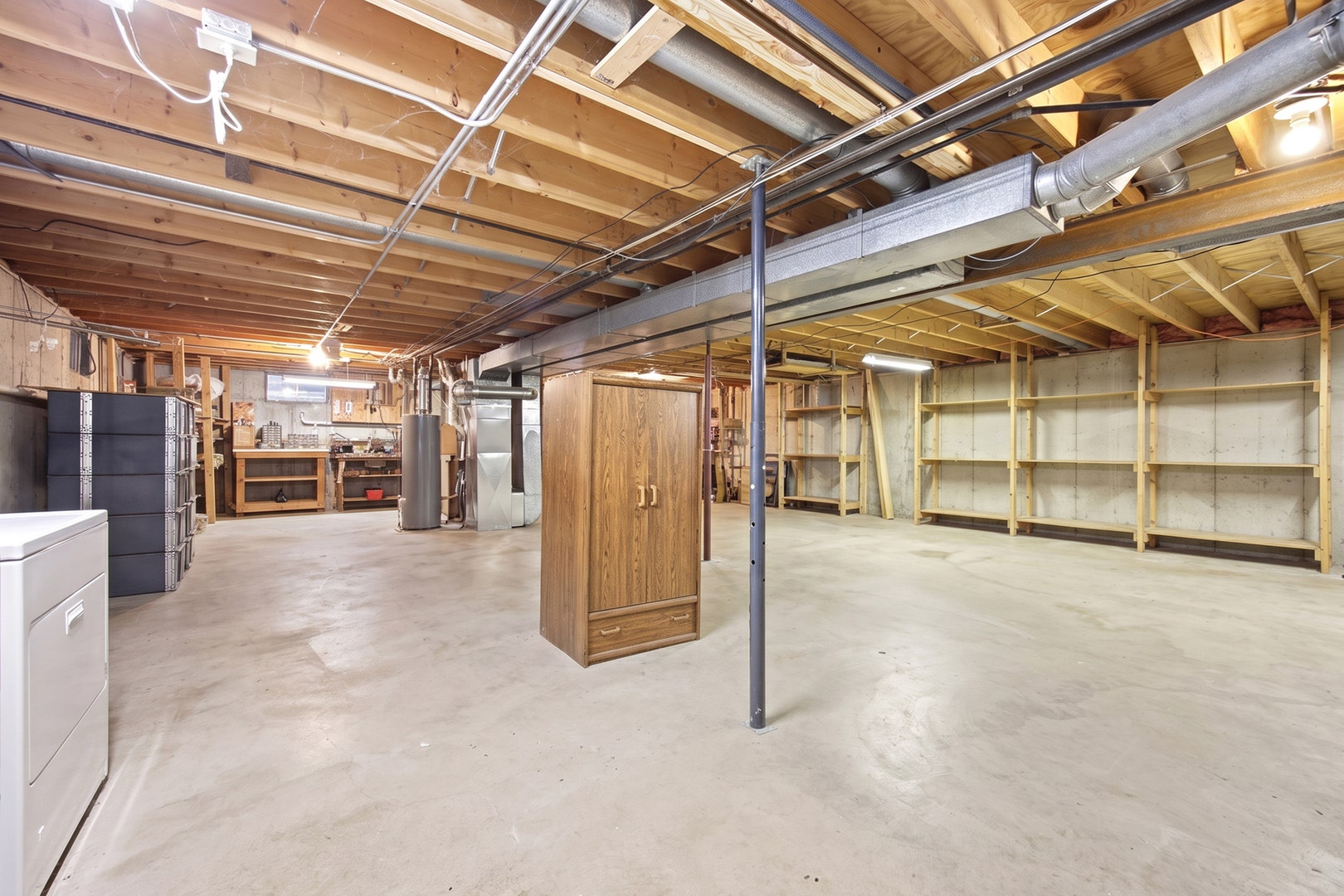 1300 N Lyle Avenue, Elgin, IL 60123 1300 N Lyle Avenue, Elgin, IL 60123