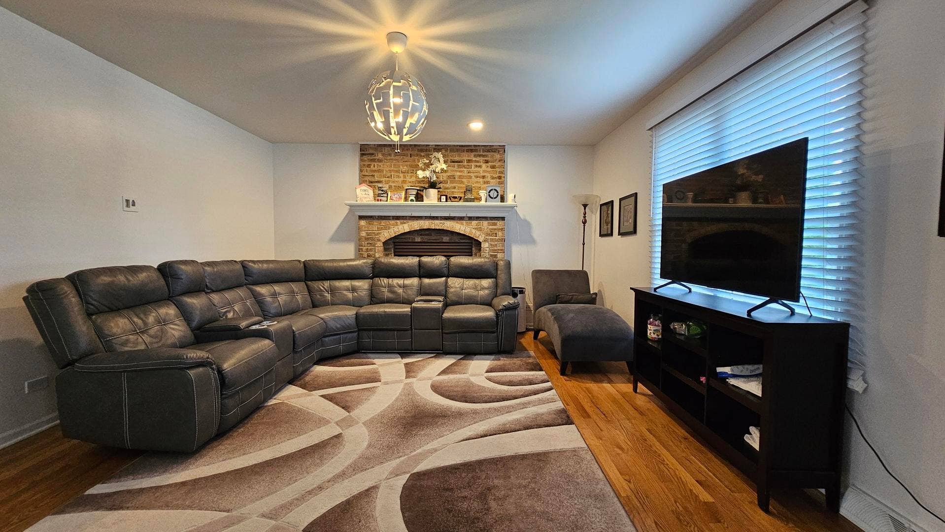 3395 Charlemaine Drive, Aurora, IL 60504 3395 Charlemaine Drive, Aurora, IL 60504
