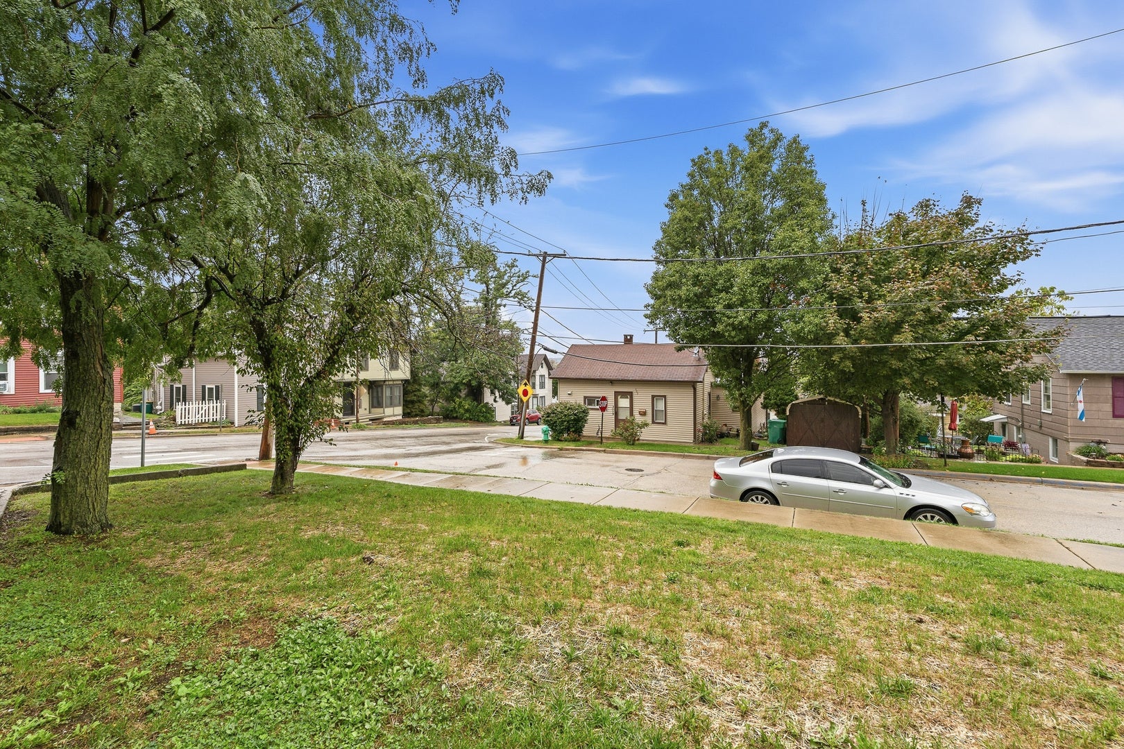 402 Porter Street, Lemont, IL 60439