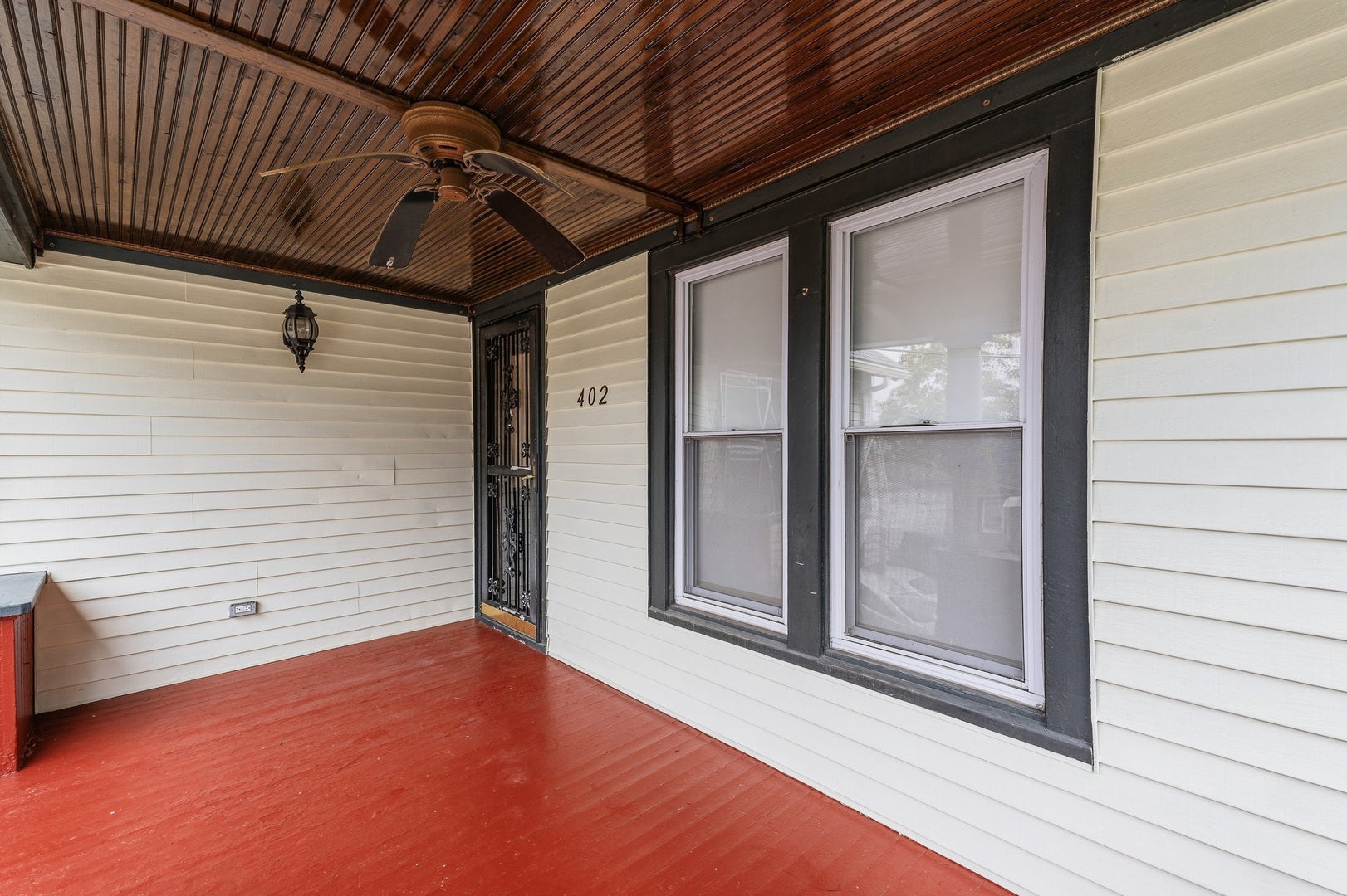 402 Porter Street, Lemont, IL 60439