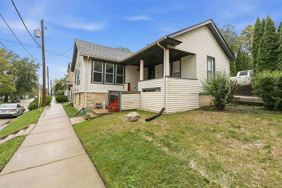 Property photo for 402 Porter Street, Lemont, IL