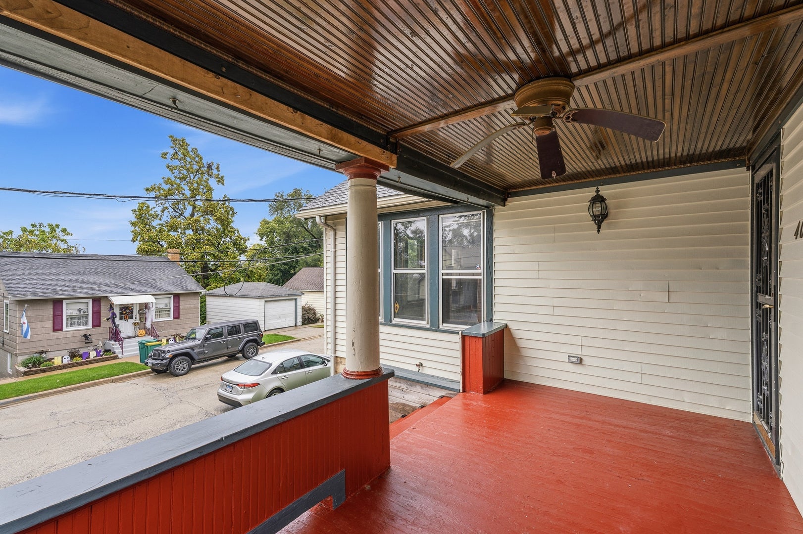 402 Porter Street, Lemont, IL 60439