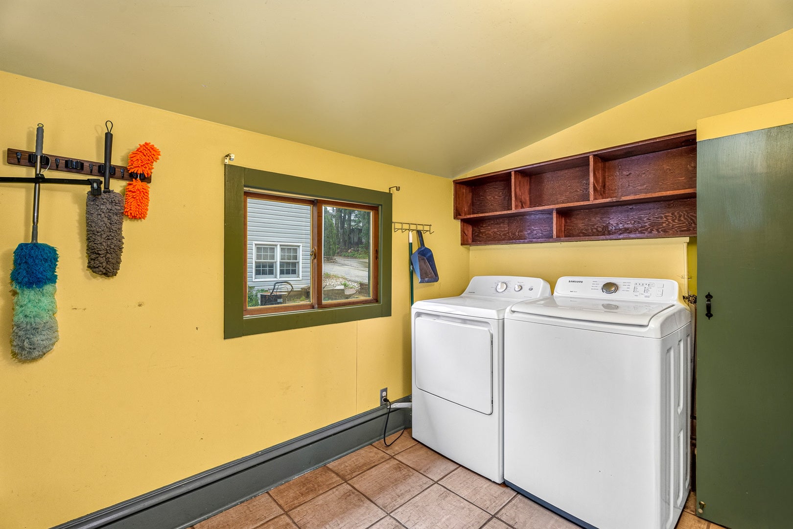 402 Porter Street, Lemont, IL 60439