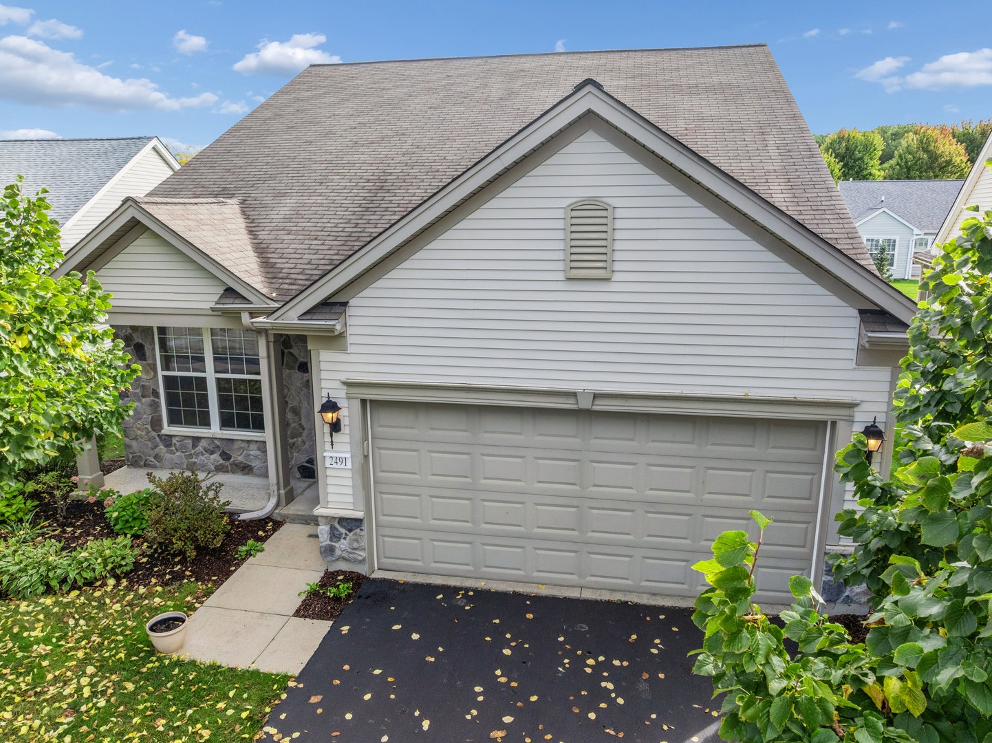 2491 Sandlewood Circle, Elgin, IL 60124 2491 Sandlewood Circle, Elgin, IL 60124