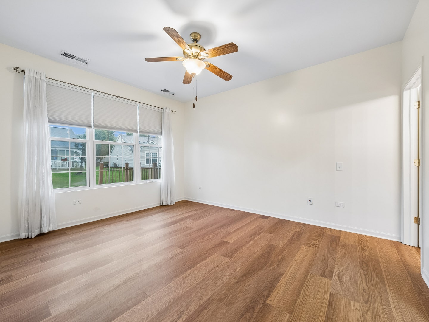 2491 Sandlewood Circle, Elgin, IL 60124 2491 Sandlewood Circle, Elgin, IL 60124