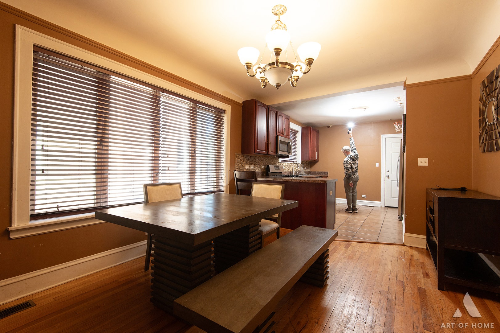 10328 Elizabeth Street, Westchester, IL 60154