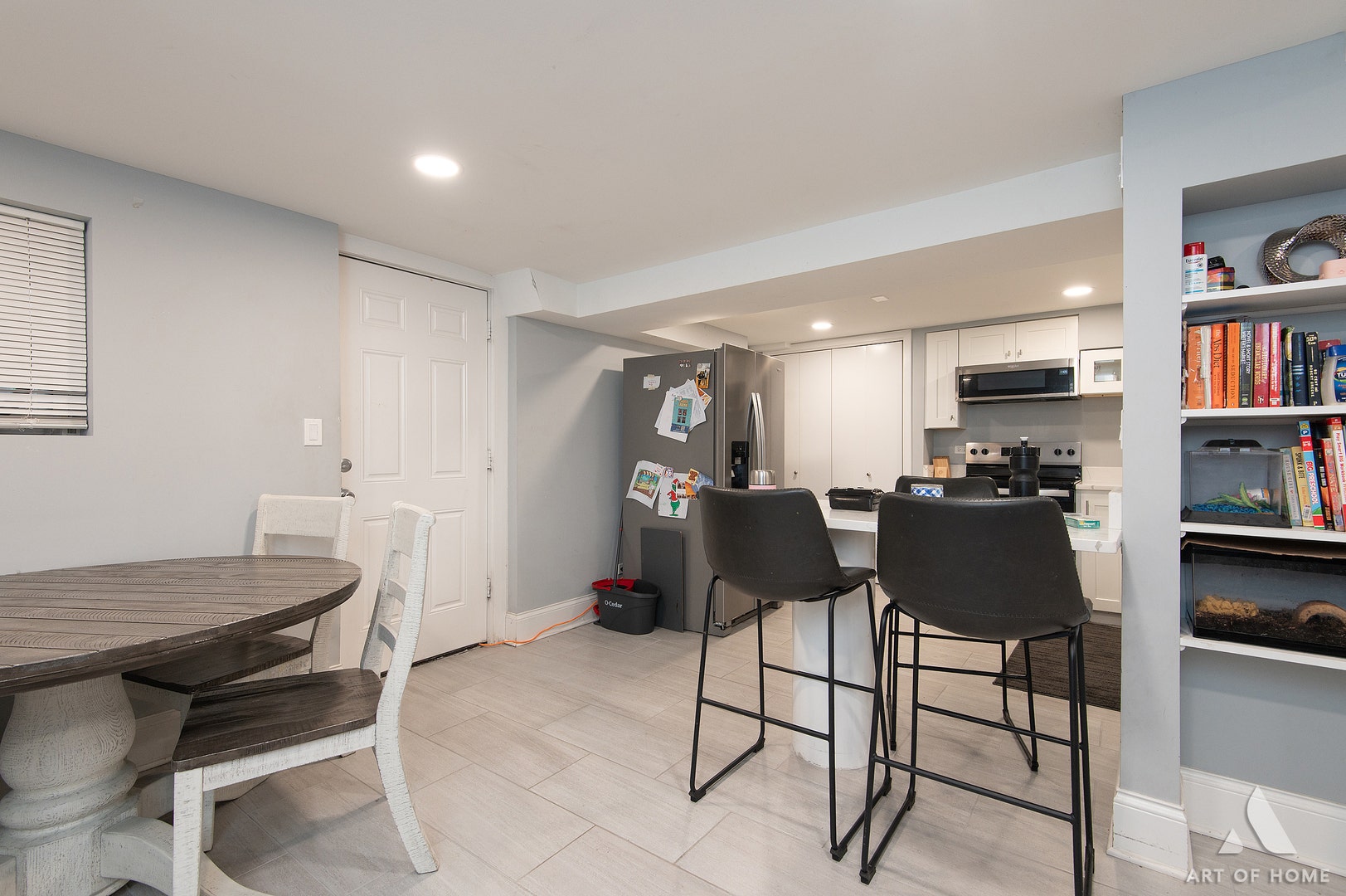 10328 Elizabeth Street, Westchester, IL 60154