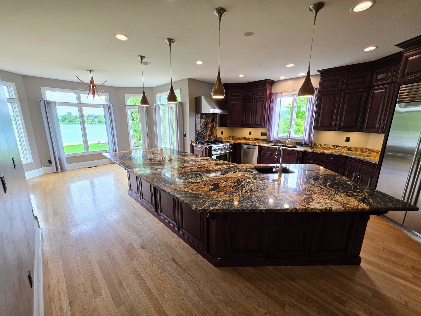 212 Slalom Court, Minooka, IL 60447