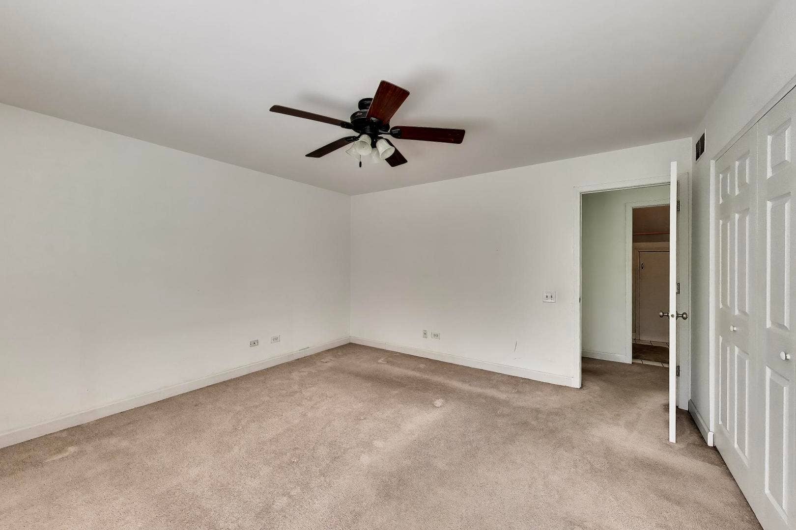 9166 GREENCASTLE Lane, Orland Park, IL 60462