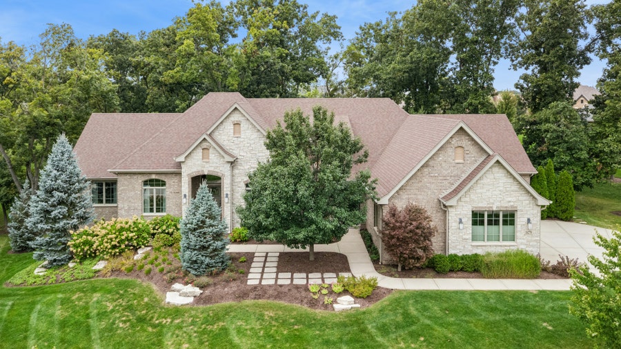 Property photo for 16270 Lakewood Path, Homer Glen, IL