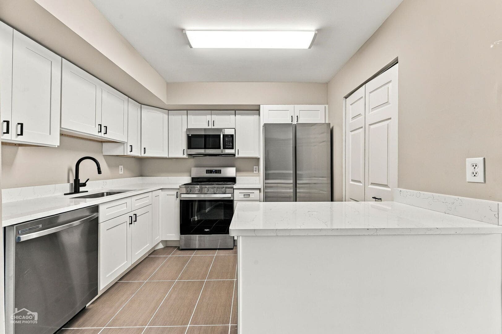 457 Sioux Drive, Bolingbrook, IL 60440 457 Sioux Drive, Bolingbrook, IL 60440