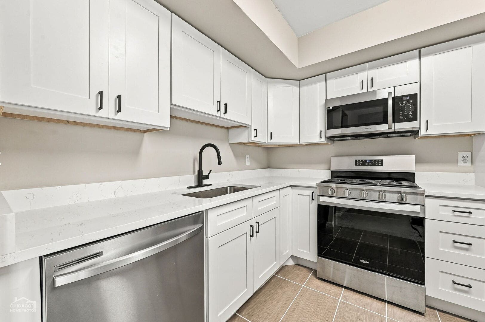 457 Sioux Drive, Bolingbrook, IL 60440 457 Sioux Drive, Bolingbrook, IL 60440