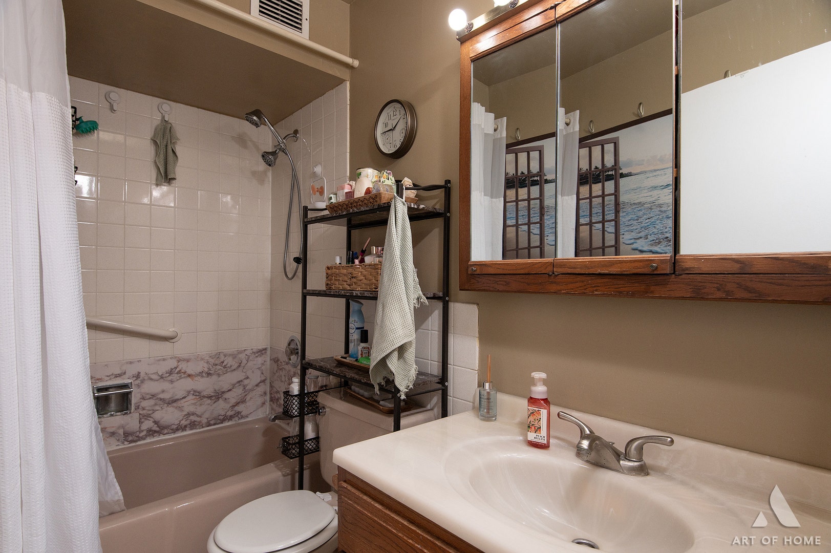 20 N Tower Road, #9E, Oak Brook, IL 60523