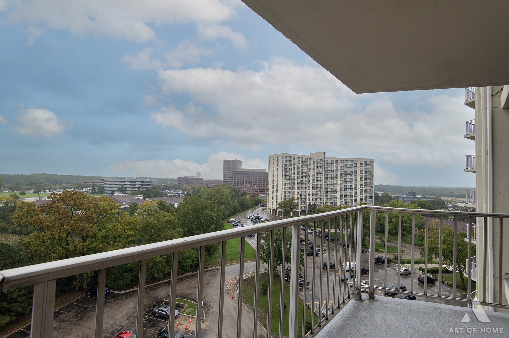 20 N Tower Road, #9E, Oak Brook, IL 60523