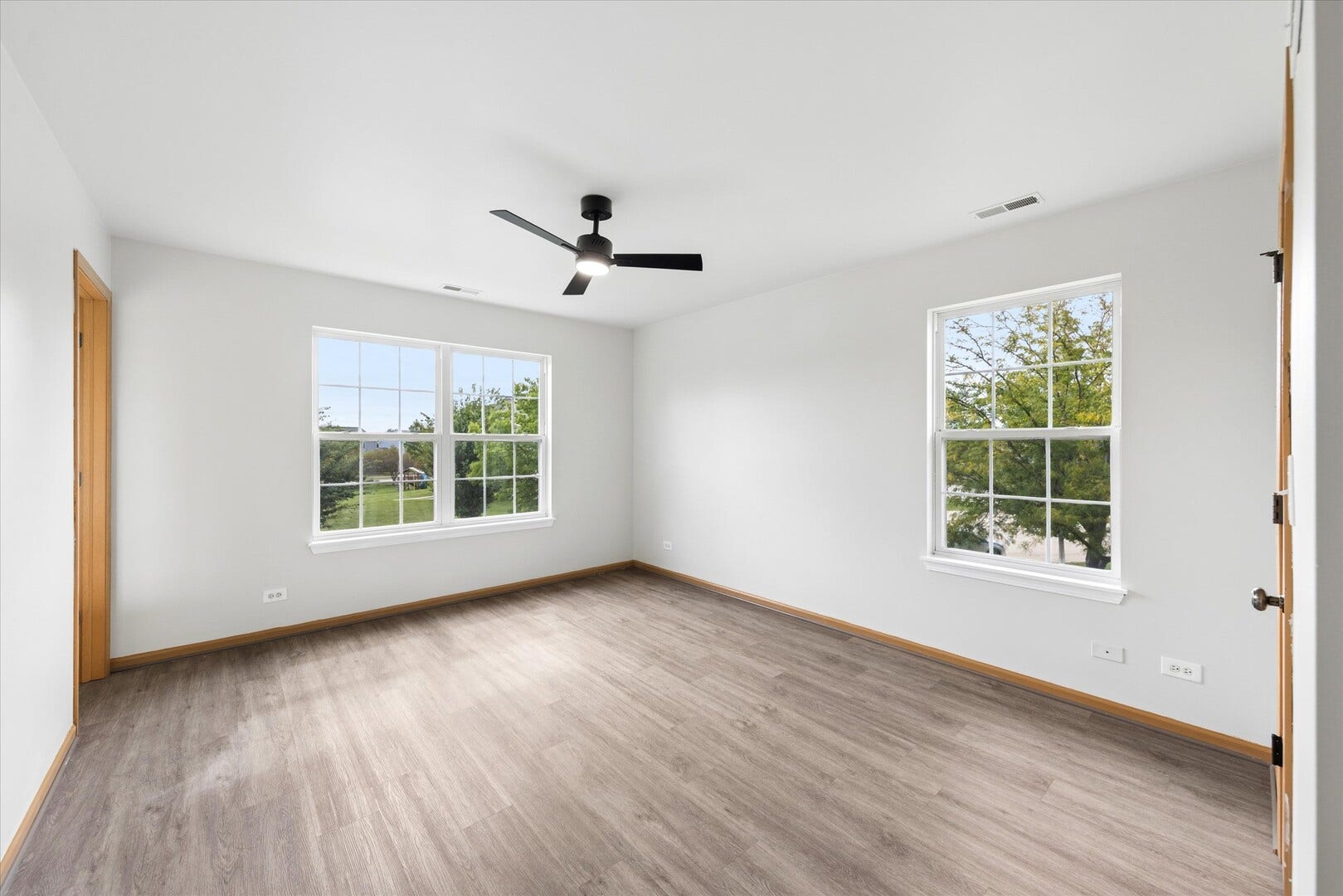 7805 MOSSHEATHER Drive, Joliet, IL 60431 7805 MOSSHEATHER Drive, Joliet, IL 60431