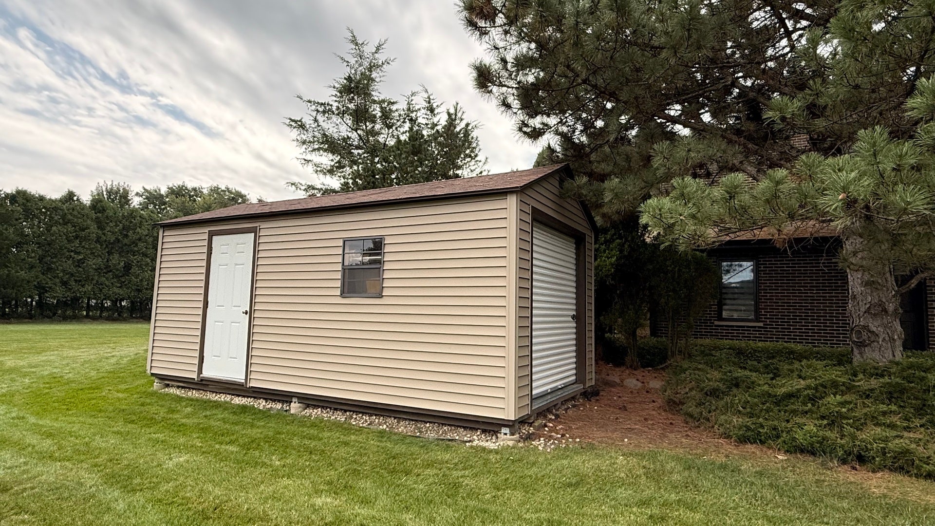 505 Rue Royale, Deer Park, IL 60010 Shed comes with the house