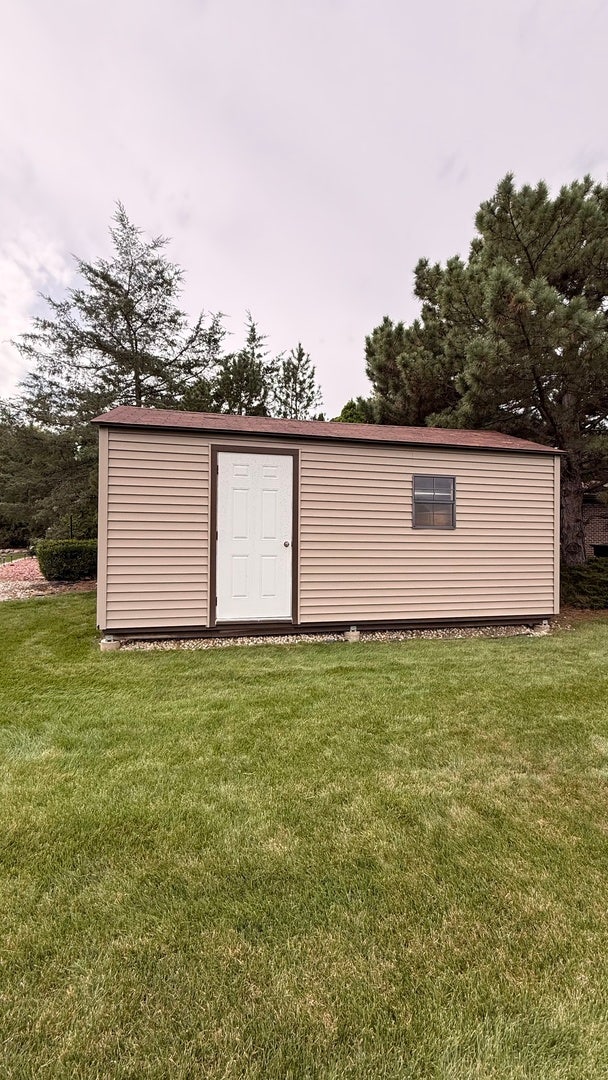 505 Rue Royale, Deer Park, IL 60010 Shed comes with the house