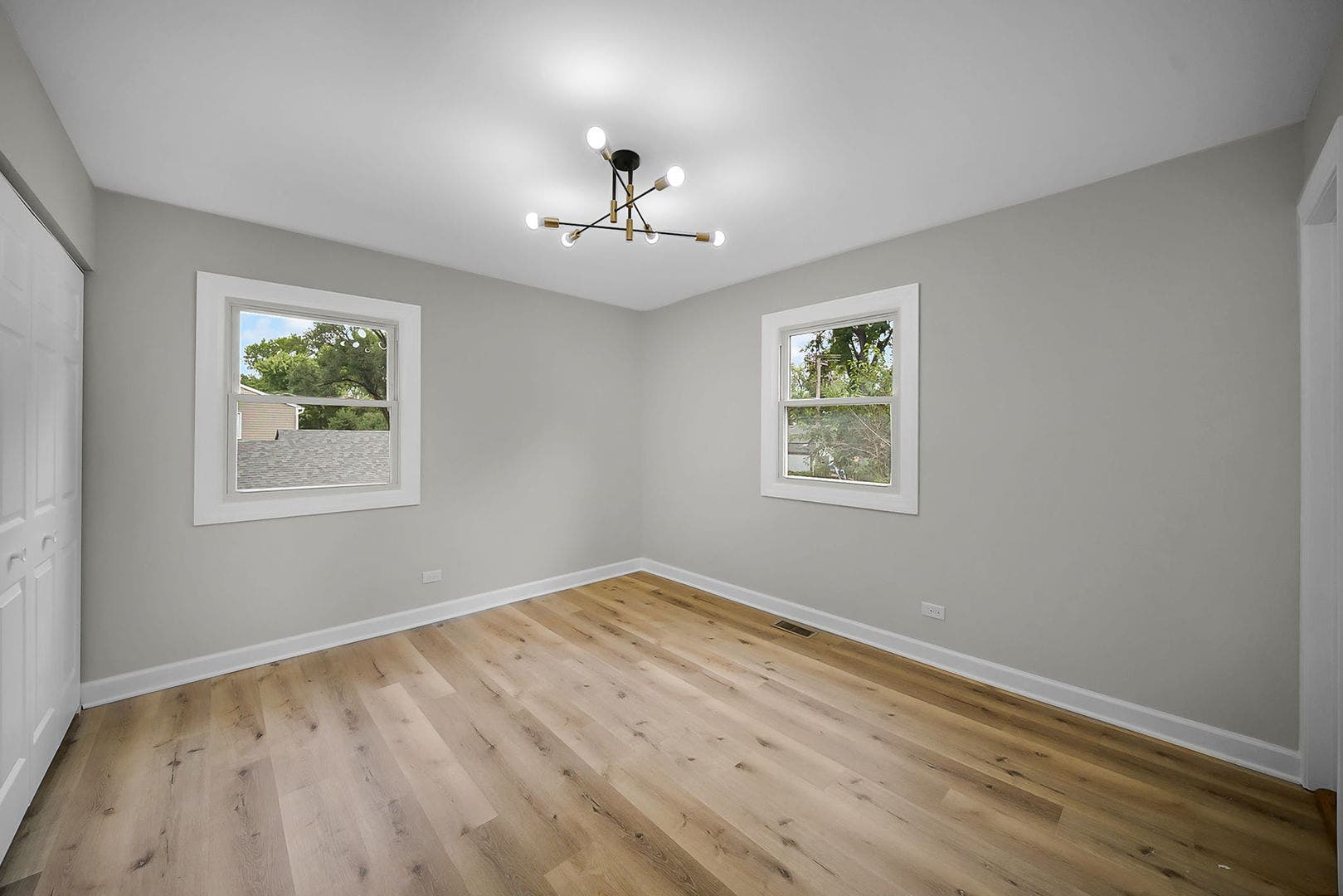 132 N Pinecrest Road, Bolingbrook, IL 60440 132 N Pinecrest Road, Bolingbrook, IL 60440