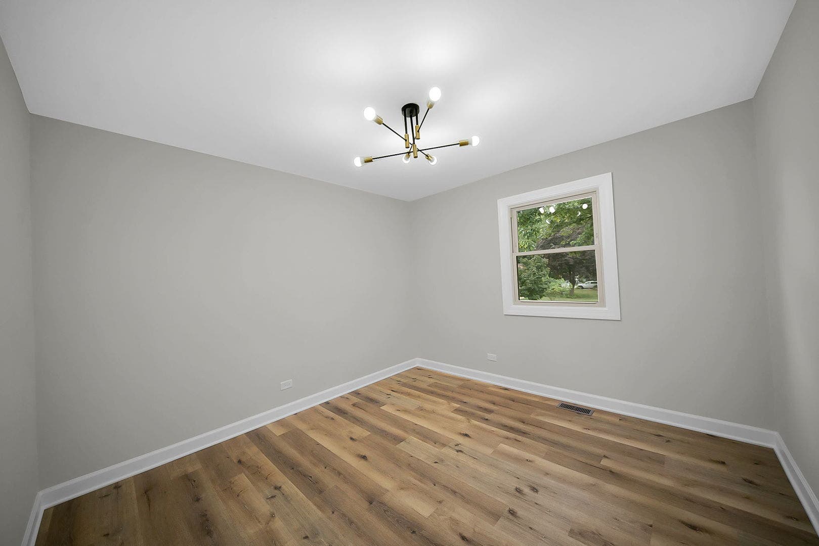 132 N Pinecrest Road, Bolingbrook, IL 60440 132 N Pinecrest Road, Bolingbrook, IL 60440