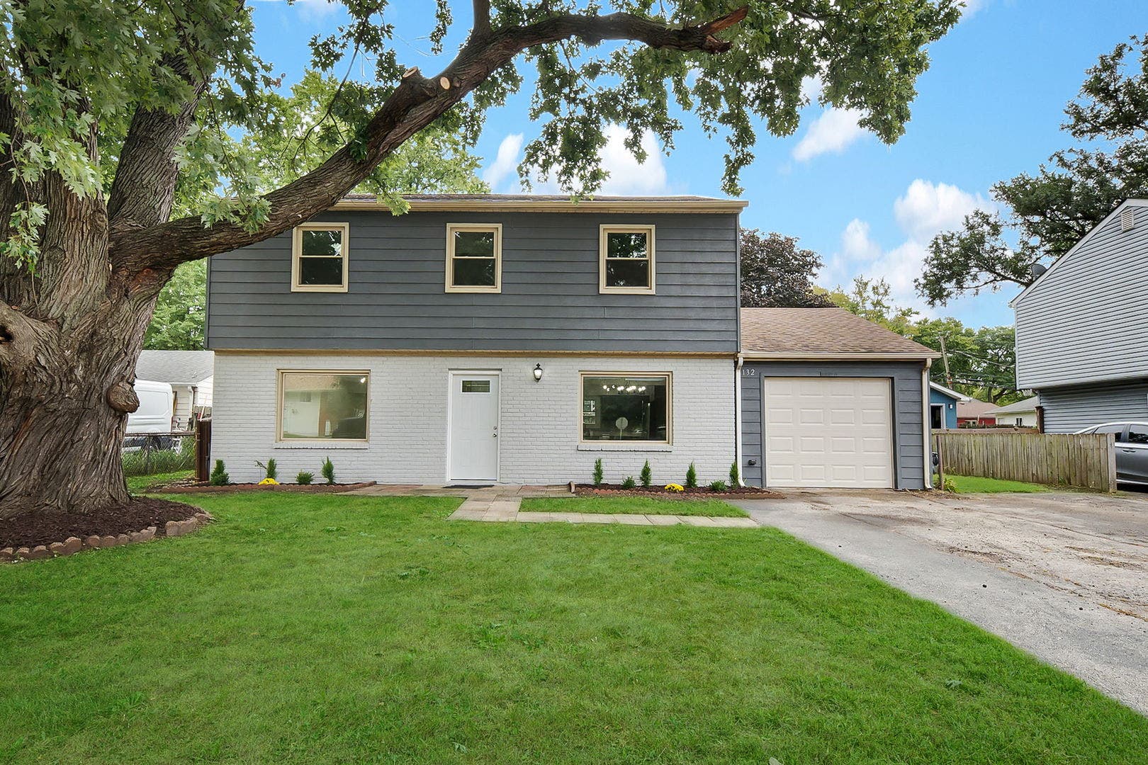 132 N Pinecrest Road, Bolingbrook, IL 60440 132 N Pinecrest Road, Bolingbrook, IL 60440