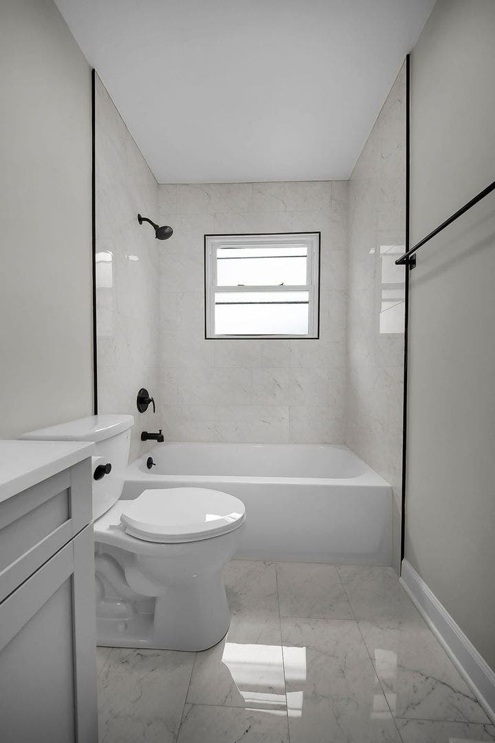 132 N Pinecrest Road, Bolingbrook, IL 60440 132 N Pinecrest Road, Bolingbrook, IL 60440