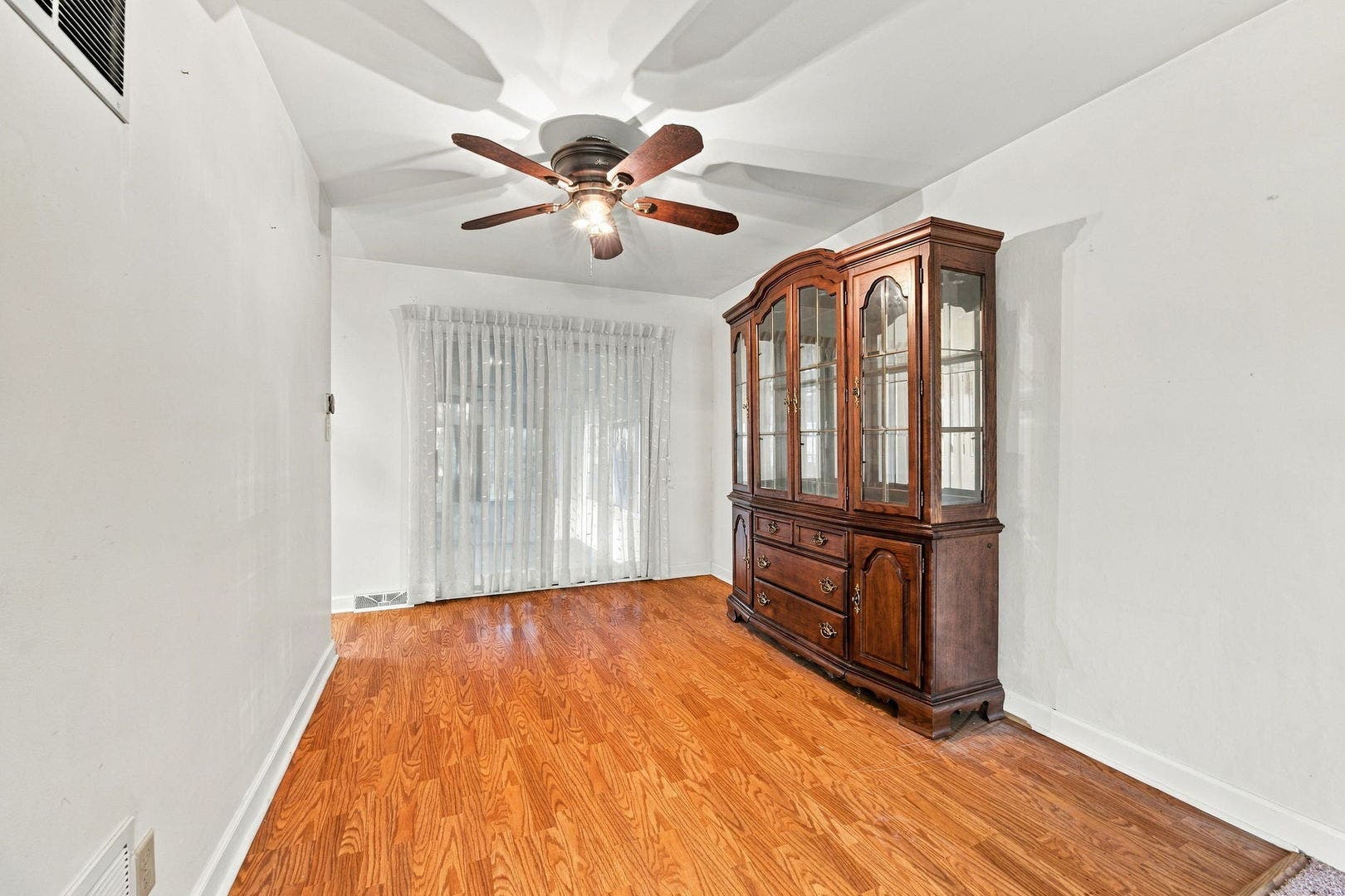 312 Earl Avenue, Joliet, IL 60436 312 Earl Avenue, Joliet, IL 60436