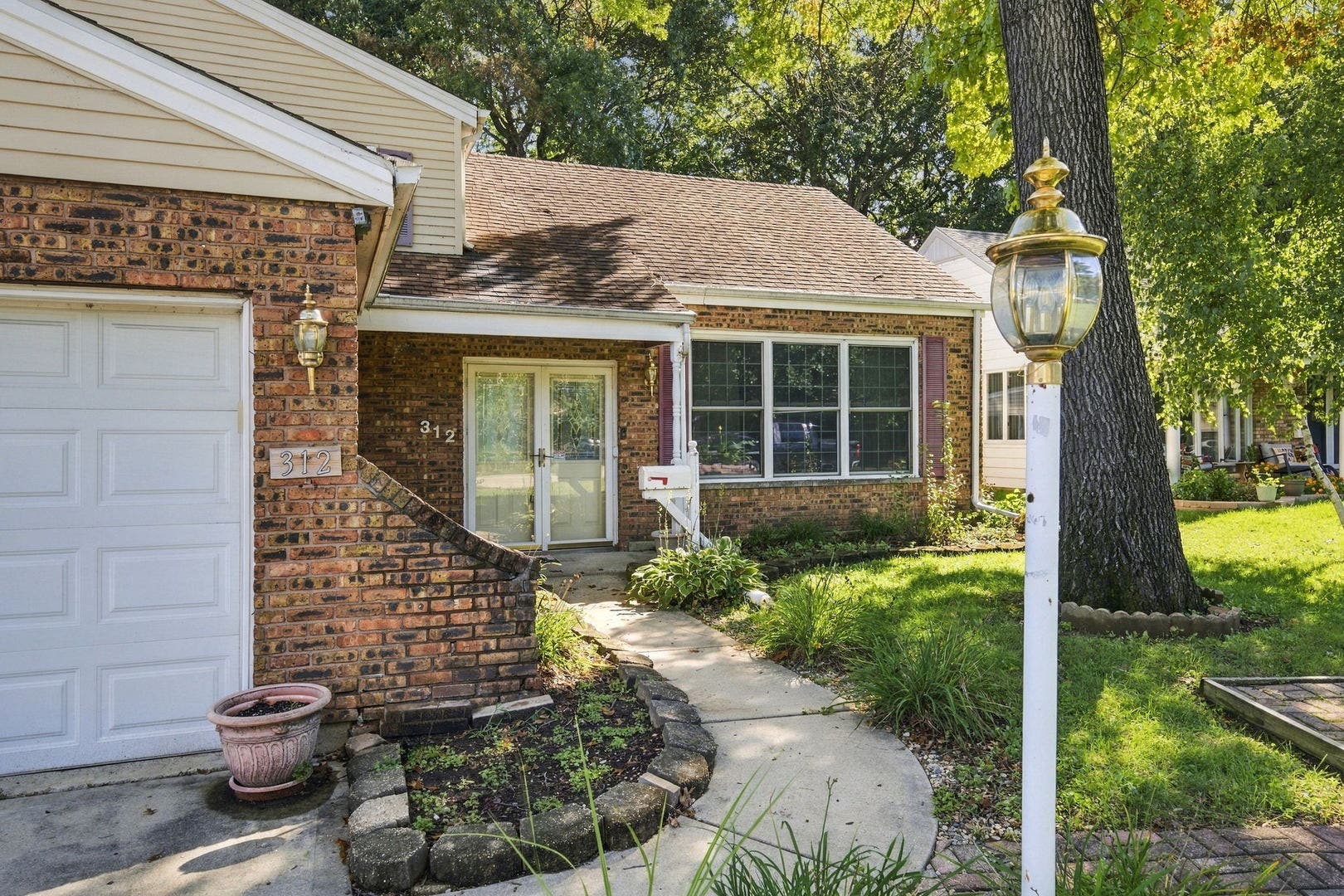 312 Earl Avenue, Joliet, IL 60436 312 Earl Avenue, Joliet, IL 60436