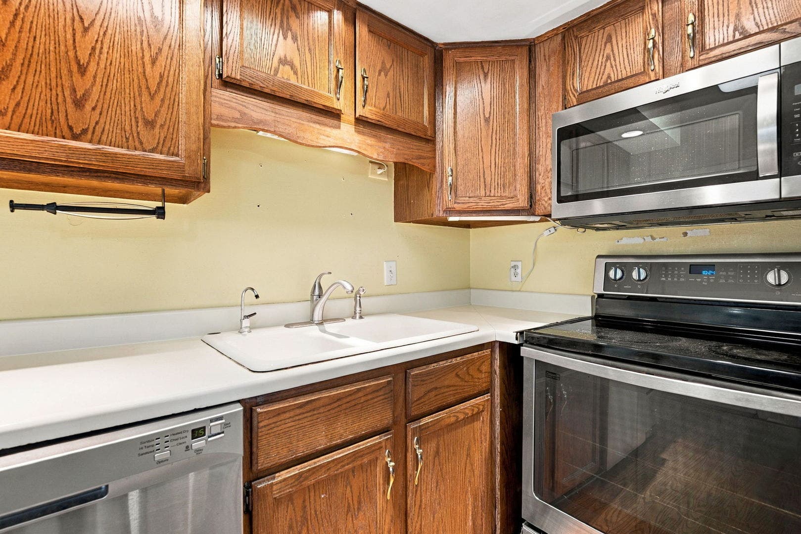312 Earl Avenue, Joliet, IL 60436 312 Earl Avenue, Joliet, IL 60436